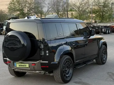 Land Rover Defender Outbound 2025 года за 46 200 000 тг. в Алматы – фото 2
