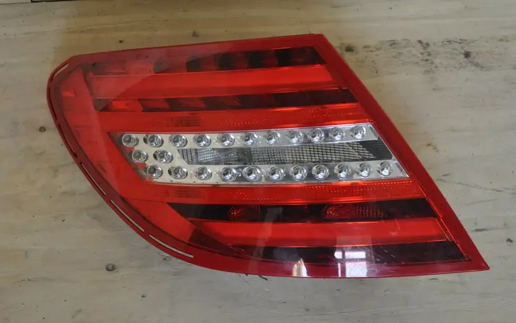 Mercedes W204 C class фонари за 50 000 тг. в Астана