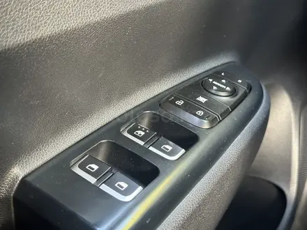 Kia Rio 2019 года за 6 800 000 тг. в Актобе – фото 16