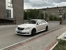 Toyota Crown Majesta, 2011