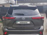 Toyota Highlander 2022 годаfor20 000 000 тг. в Шымкент – фото 2