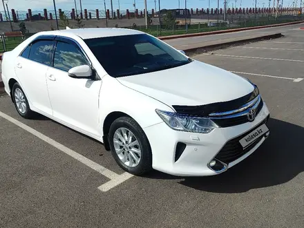 Toyota Camry 2017 года за 8 900 000 тг. в Шымкент – фото 3