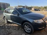 Volkswagen Touareg 2007 годаүшін4 000 000 тг. в Сатпаев – фото 5