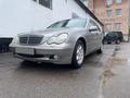 Mercedes-Benz C 180 2003 годаүшін3 000 000 тг. в Астана – фото 2