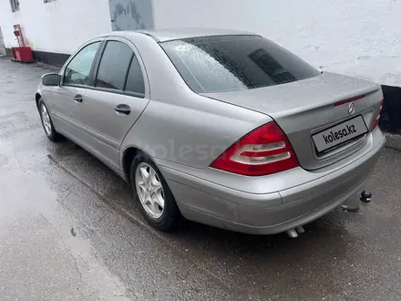 Mercedes-Benz C 180 2003 года за 3 000 000 тг. в Астана – фото 5