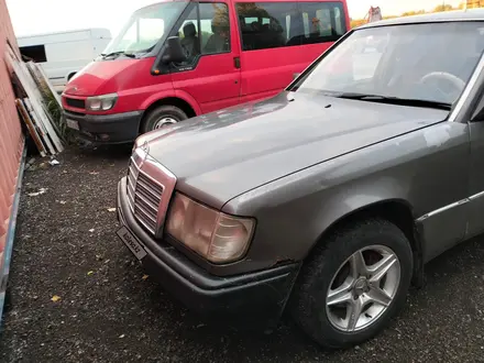 Mercedes-Benz E 260 1991 года за 1 000 000 тг. в Алматы – фото 4