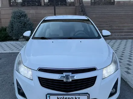 Chevrolet Cruze 2013 года за 4 100 000 тг. в Шымкент – фото 2