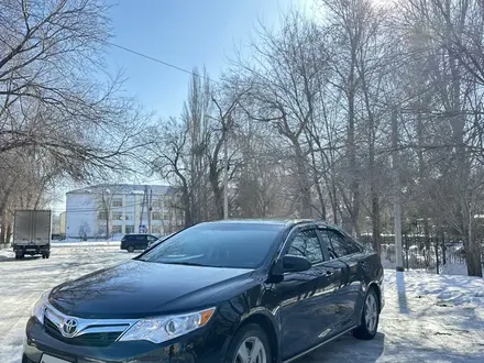 Toyota Camry 2012 года за 6 000 000 тг. в Уральск – фото 2