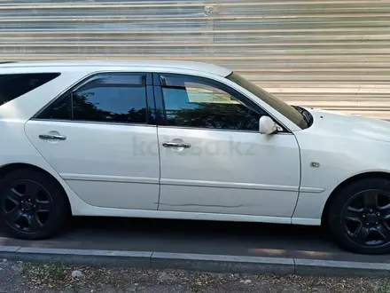 Toyota Mark II 2002 года за 2 800 000 тг. в Алматы – фото 2