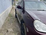 Porsche Cayenne 2005 года за 3 000 000 тг. в Атырау – фото 2