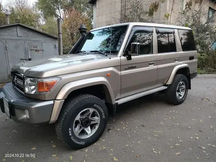 Toyota Land Cruiser 2013 года за 21 500 000 тг. в Алматы