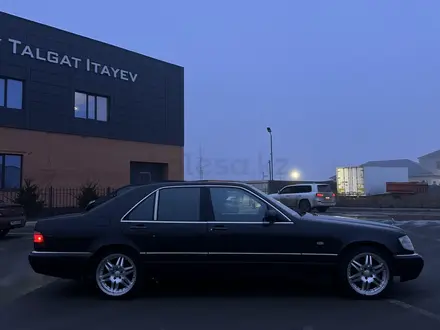 Mercedes-Benz S 320 1994 года за 3 500 000 тг. в Атырау – фото 5