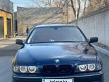 BMW 528 2000 года за 4 700 000 тг. в Тараз – фото 2