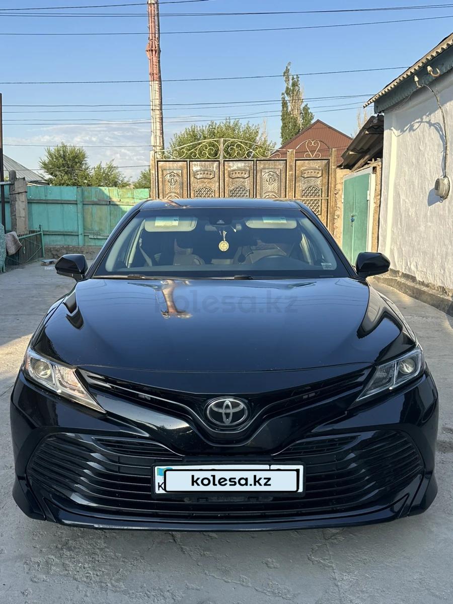 Toyota Camry 2017 г.