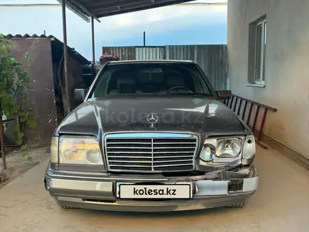 Mercedes-Benz E 220 1990 года за 1 300 000 тг. в Кызылорда