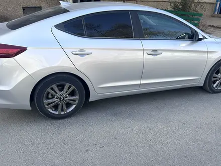 Hyundai Elantra 2018 года за 7 700 000 тг. в Актау – фото 4