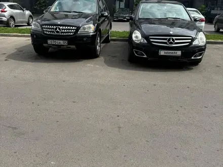 Mercedes-Benz R 350 2007 года за 4 500 000 тг. в Алматы – фото 16