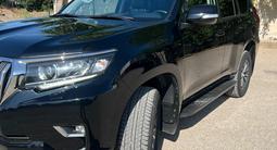 Toyota Land Cruiser Prado 2021 года за 26 000 000 тг. в Актобе