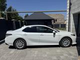 Toyota Camry 2021 года за 12 100 000 тг. в Караганда – фото 5