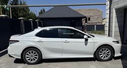 Toyota Camry 2021 года за 12 900 000 тг. в Караганда – фото 5