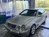 Mercedes-Benz CLK 230 1997 годаүшін2 000 000 тг. в Астана