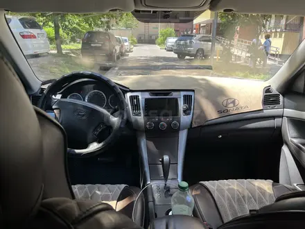 Hyundai Sonata 2008 года за 4 000 000 тг. в Алматы – фото 9