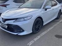 Toyota Camry 2018 годаfor13 700 000 тг. в Алматы