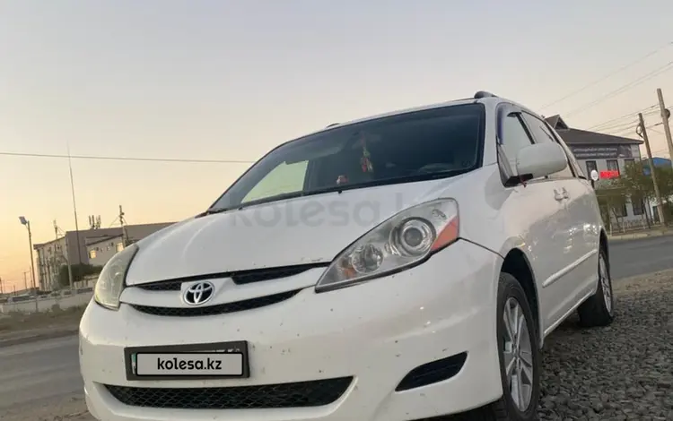 Toyota Sienna 2005 годаfor4 000 005 тг. в Актау