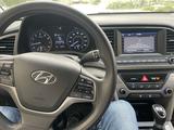 Hyundai Elantra 2018 годаүшін4 400 000 тг. в Шымкент – фото 2