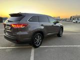 Toyota Highlander 2017 года за 17 400 000 тг. в Шымкент