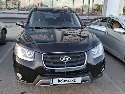 Hyundai Santa Fe 2012 года за 7 300 000 тг. в Астана