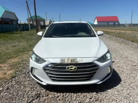 Hyundai Elantra 2018 года за 4 000 000 тг. в Актобе – фото 3