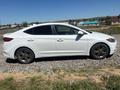 Hyundai Elantra 2018 года за 4 000 000 тг. в Актобе – фото 2