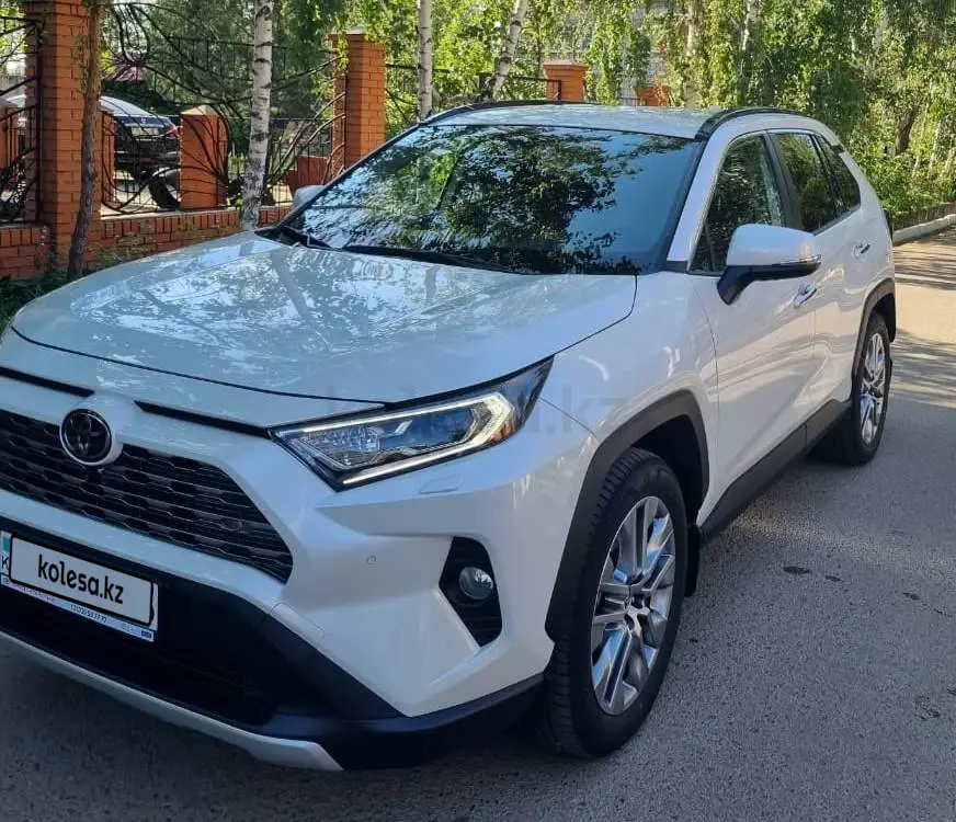 Продажа Toyota RAV4 2020 года в Кокшетау - №154776125: цена 21500000 ...