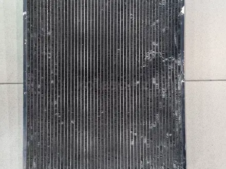 Радиатор кондиционера на LC 100 за 39 990 тг. в Актобе