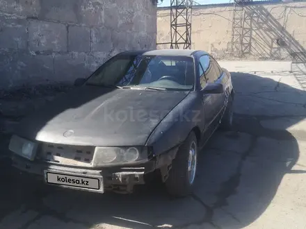 Opel Calibra 1992 года за 600 000 тг. в Караганда – фото 2