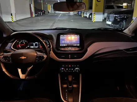Chevrolet Onix 2025 года за 6 550 000 тг. в Алматы – фото 14