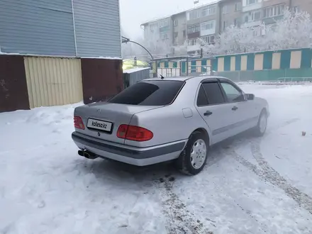 Mercedes-Benz E 230 1996 года за 3 699 000 тг. в Астана – фото 5