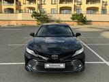 Toyota Camry 2019 года за 14 800 000 тг. в Актау – фото 3