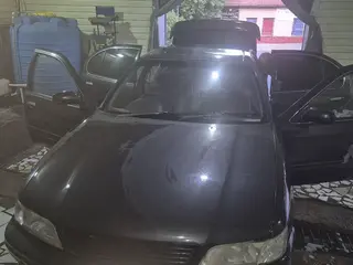 Nissan Cefiro, 1995