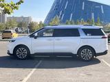 Kia Carnival 2021 года за 15 800 000 тг. в Астана – фото 2
