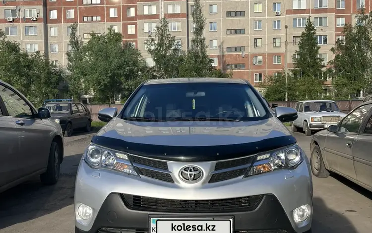 Toyota RAV4 2015 года за 9 800 000 тг. в Петропавловск