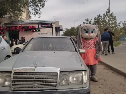 Mercedes-Benz E 200 1987 года за 1 000 000 тг. в Жезказган – фото 2