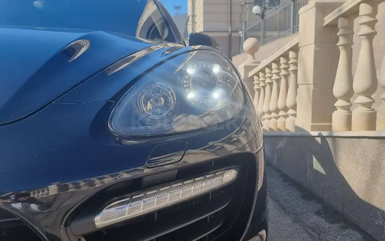 Porsche Cayenne 2013 года за 24 000 000 тг. в Караганда