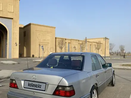 Mercedes-Benz E 280 1993 года за 3 000 000 тг. в Туркестан – фото 7