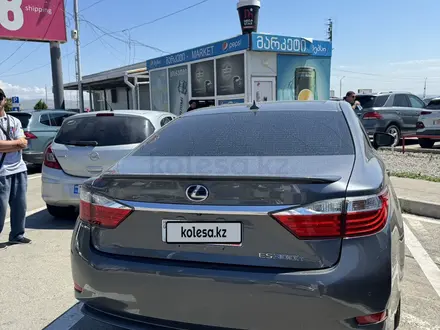 Lexus ES 300h 2013 года за 9 000 000 тг. в Актау – фото 3