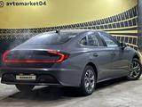 Hyundai Sonata 2022 года за 12 350 000 тг. в Актобе – фото 5