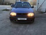 Volkswagen Vento 1995 года за 1 650 000 тг. в Караганда – фото 3