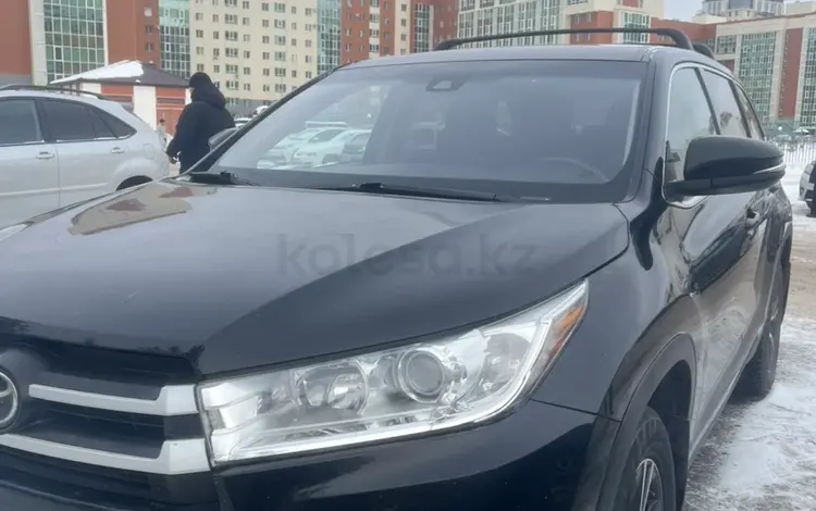 Toyota Highlander 2018 годаүшін17 500 000 тг. в Астана