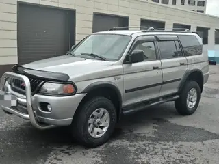 Mitsubishi Montero Sport